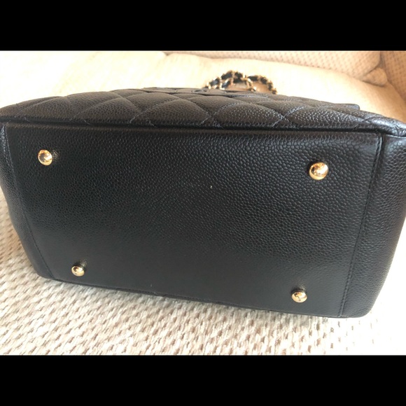 Chanel Timeless Petite Shopping Tote - Picture 3 of 6